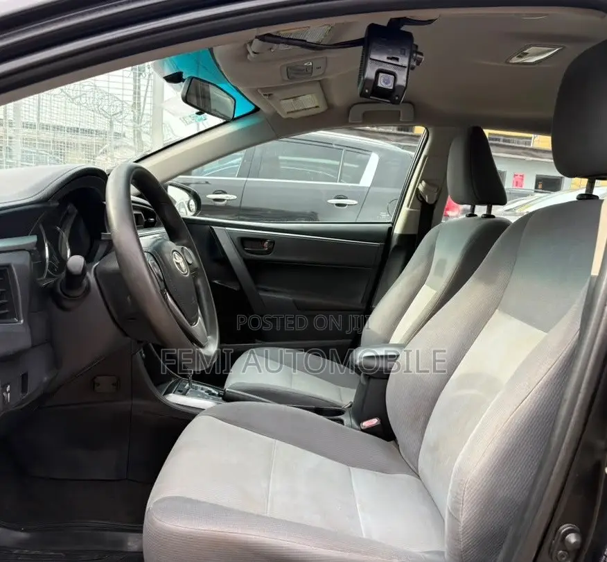 Toyota Corolla 2015 Black