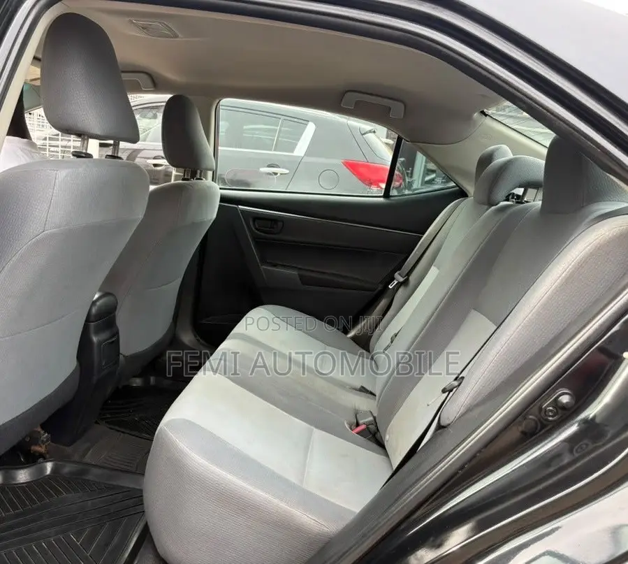 Toyota Corolla 2015 Black