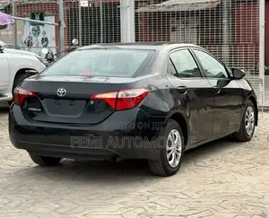 Toyota Corolla 2015 Black