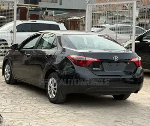 Toyota Corolla 2015 Black