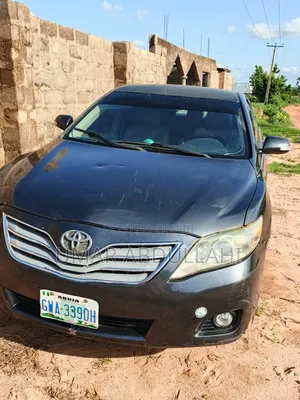 Toyota Camry 2011 Gray