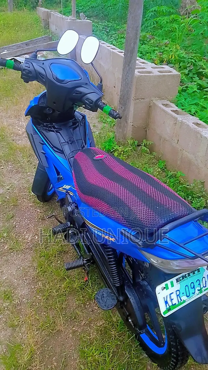 TVS Neo NX 2025 Blue