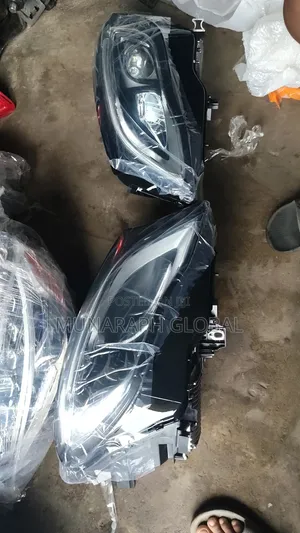 2020 Model Mercedes Benz GLA Headlamp Set.
