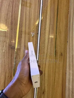 New Apple iPhone Air 256 GB Silver