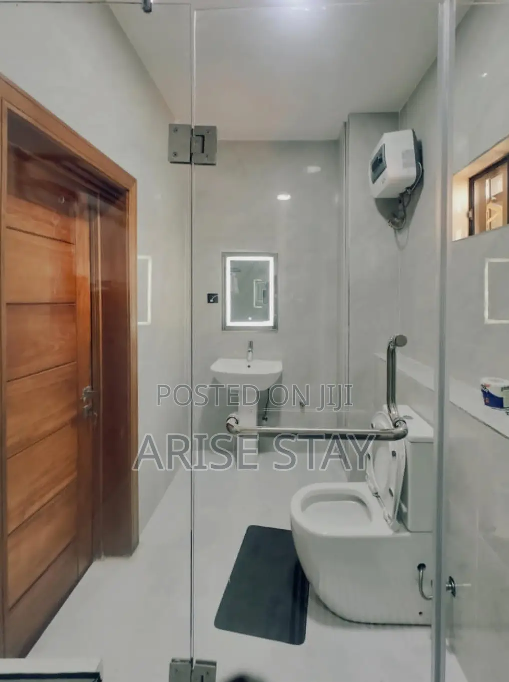 Luxury 3-Bedroom Shortlet With Ps5 Bq | Ikeja Gra