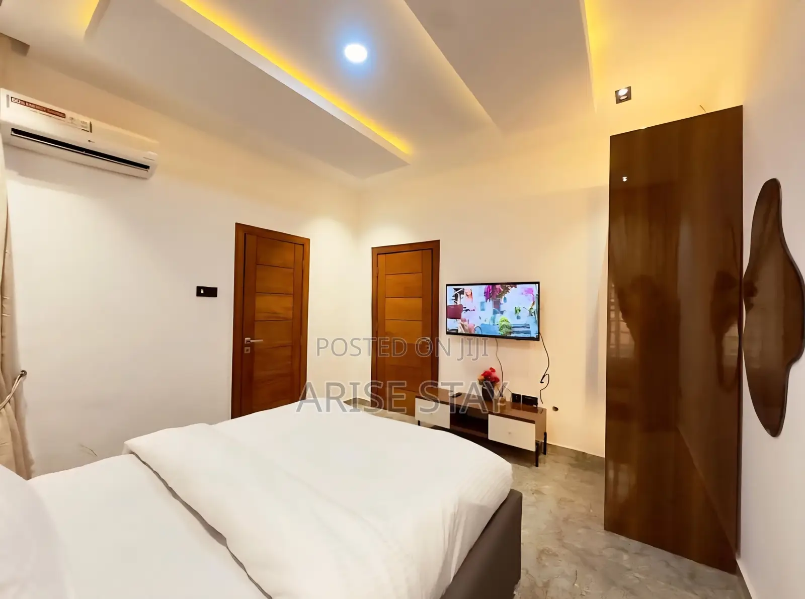 Luxury 3-Bedroom Shortlet With Ps5 Bq | Ikeja Gra