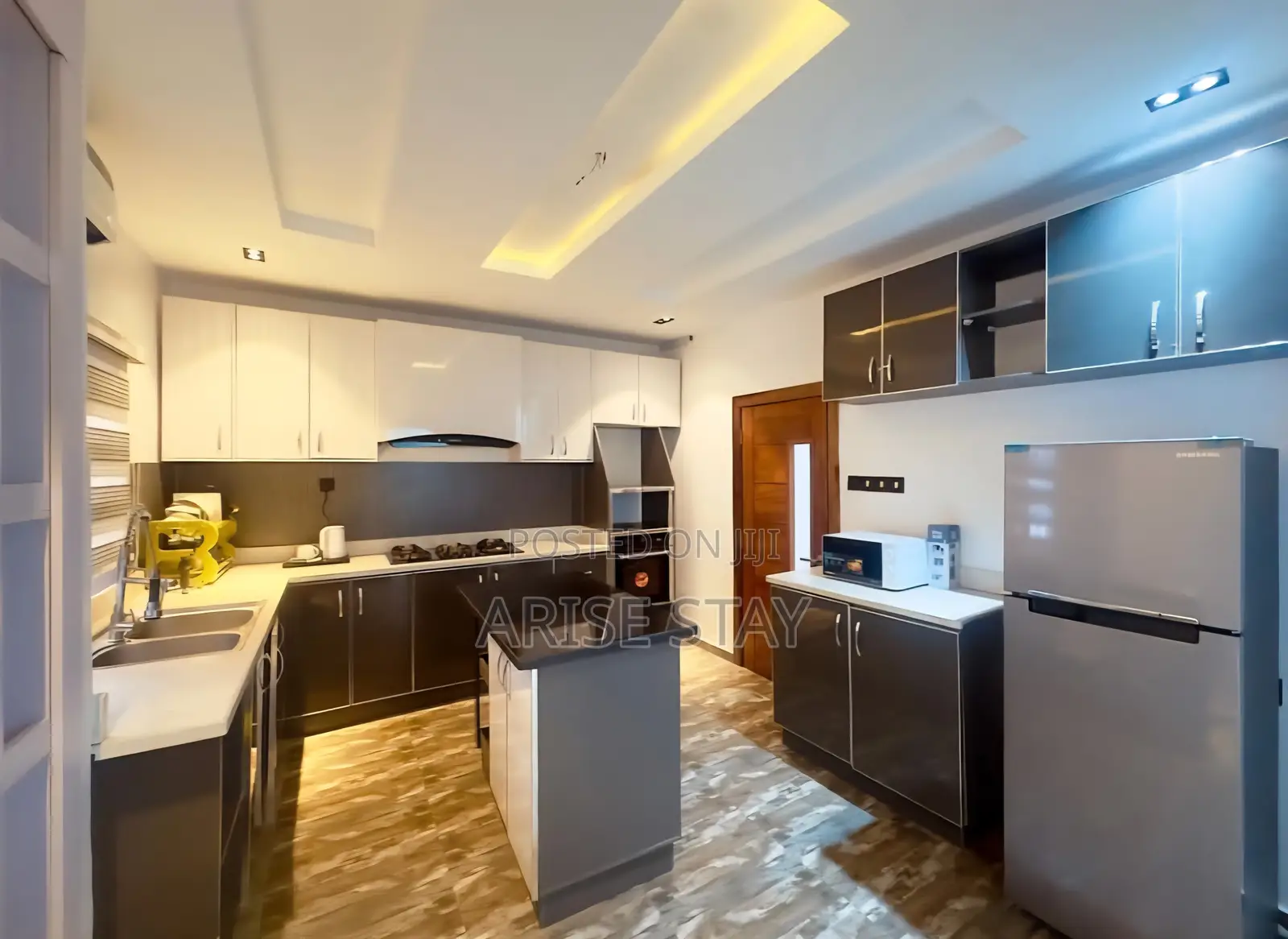 Luxury 3-Bedroom Shortlet With Ps5 Bq | Ikeja Gra