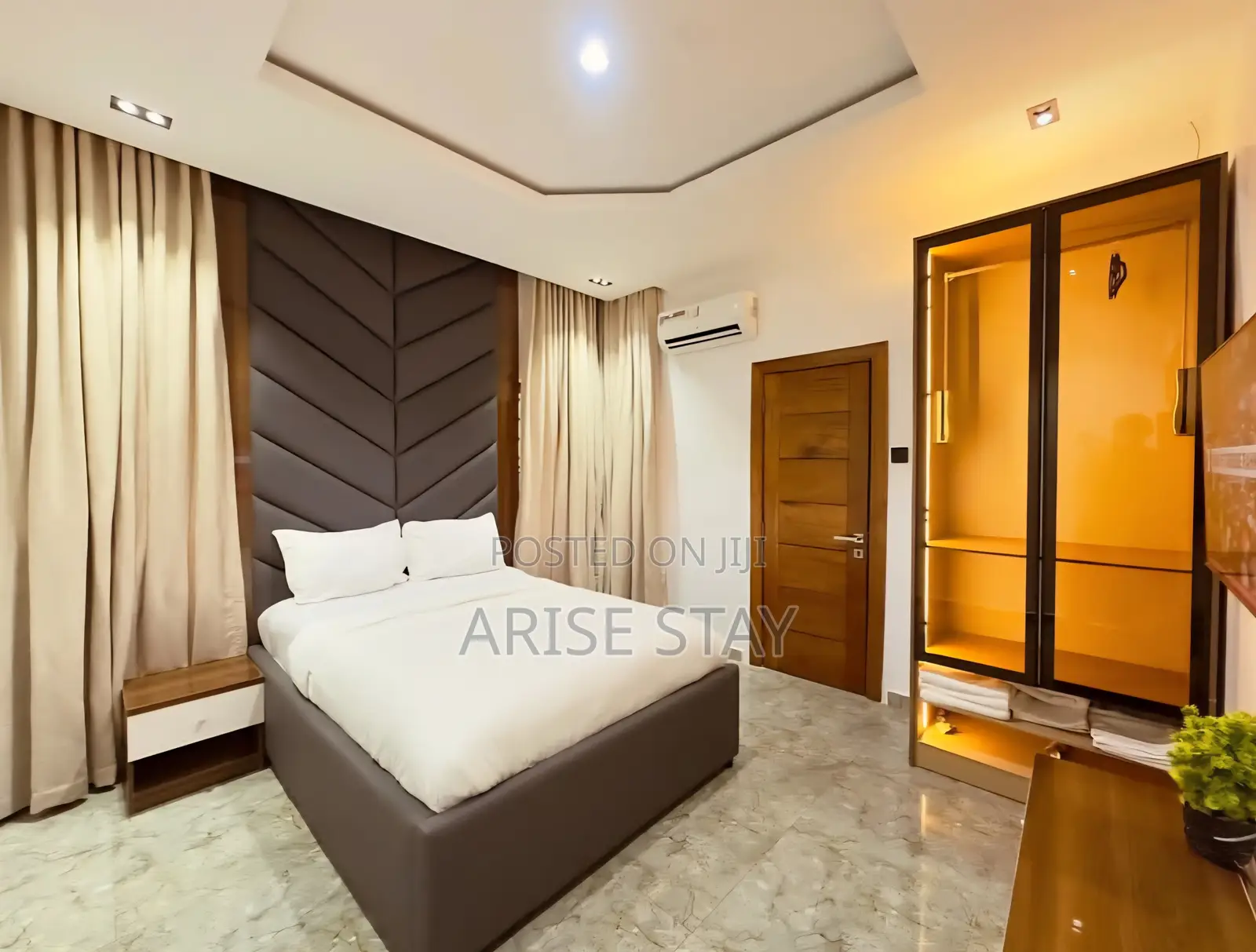 Luxury 3-Bedroom Shortlet With Ps5 Bq | Ikeja Gra