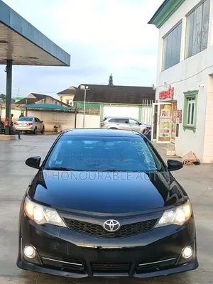 Toyota Camry SE 4dr Sedan (2.5L 4cyl 6A) 2014 Black