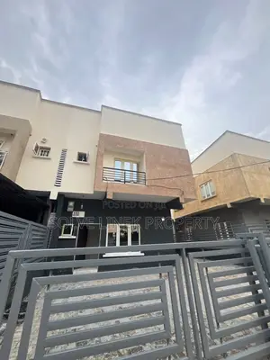 4bdrm Duplex in Life Camp for rent