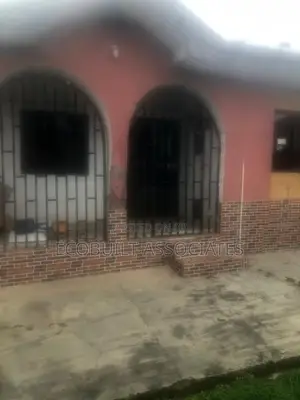 3bdrm Bungalow in Cadbury Estate, Ado-Odo/Ota for sale