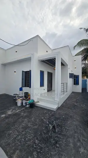 3bdrm Bungalow in Adetokun Estate, Eleyele for sale