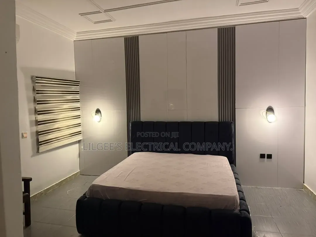 Premium Orbit Wall Light