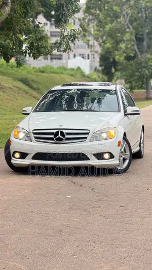 Mercedes-Benz C300 2010 White