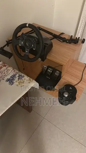 Logitech G920 Driving Force Racing Wheel (Xbox Series X, PC) + Shifter