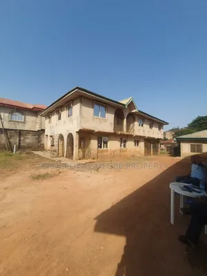 Furnished 4bdrm Duplex in Adegbuyi Estate, Akure for sale