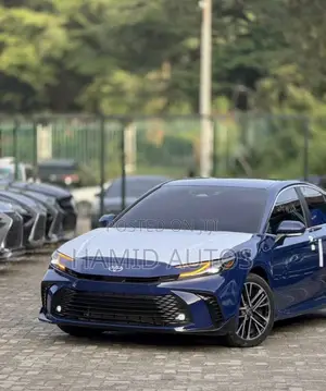Toyota Camry 2025 Blue