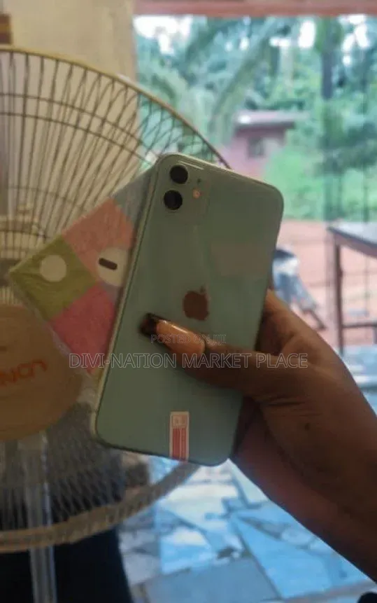 Apple iPhone 11 128 GB Green