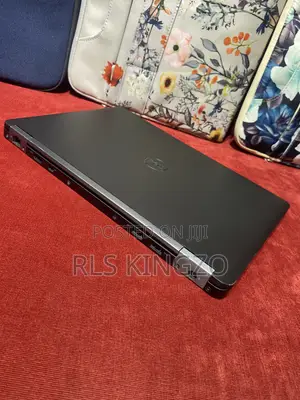 Laptop Dell Latitude E7270 8GB Intel Core i5 SSD 256GB