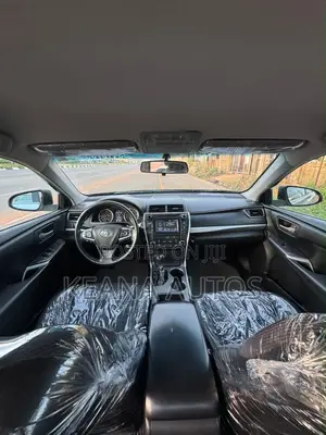 Toyota Camry 2016 Silver