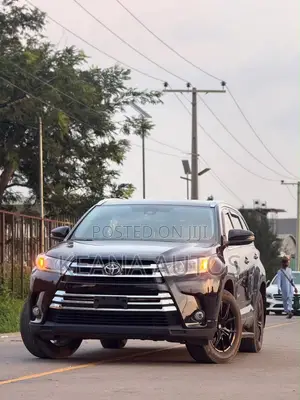 Toyota Highlander 2018 Gray