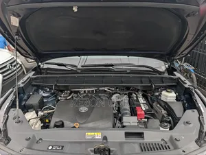 Toyota Highlander Limited 2021 Blue