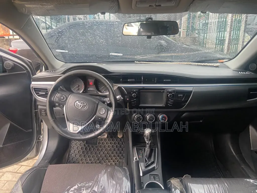 Toyota Corolla 2016 Silver