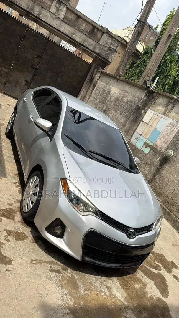 Toyota Corolla 2016 Silver