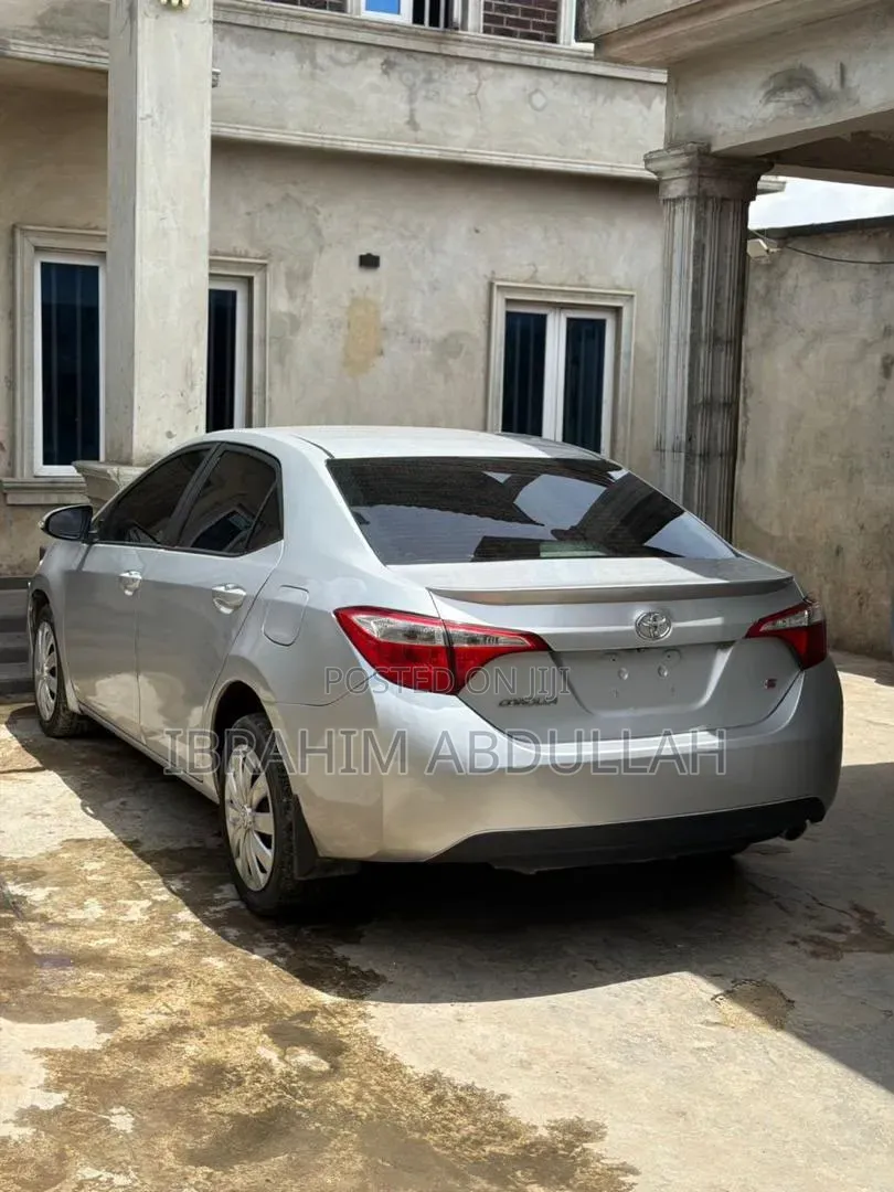 Toyota Corolla 2016 Silver