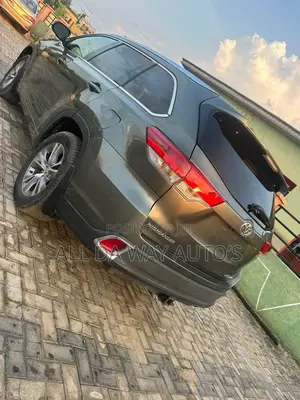 Toyota Highlander 2015 Burgundy
