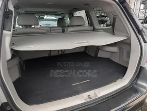 Toyota Highlander Limited 3.5l 4WD 2013 Gray