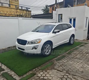Volvo XC60 3.2 FWD 2011 White