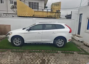 Volvo XC60 3.2 FWD 2011 White