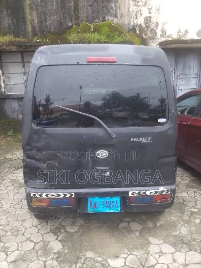 Daihatsu Hijet 2013 Blue