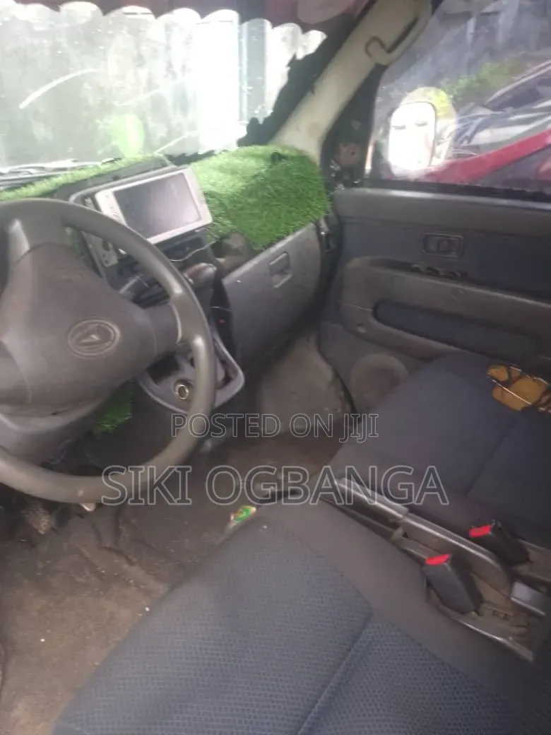 Daihatsu Hijet 2013 Blue