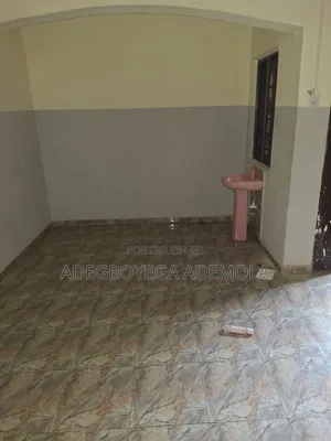 Furnished 2bdrm Block of Flats in Banana Layout, Ijegun for rent