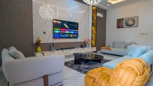 5 Bedroom/4/3
