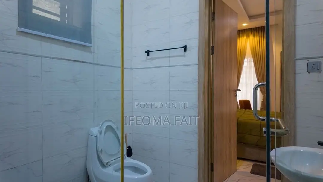 5 Bedroom/4/3