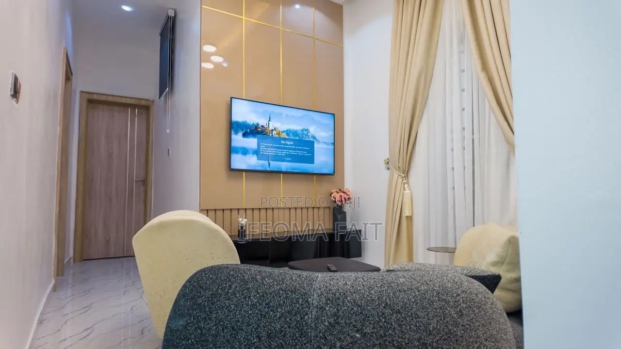 5 Bedroom/4/3