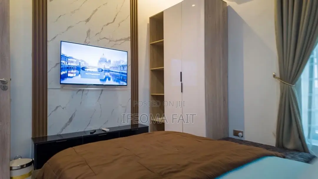 5 Bedroom/4/3
