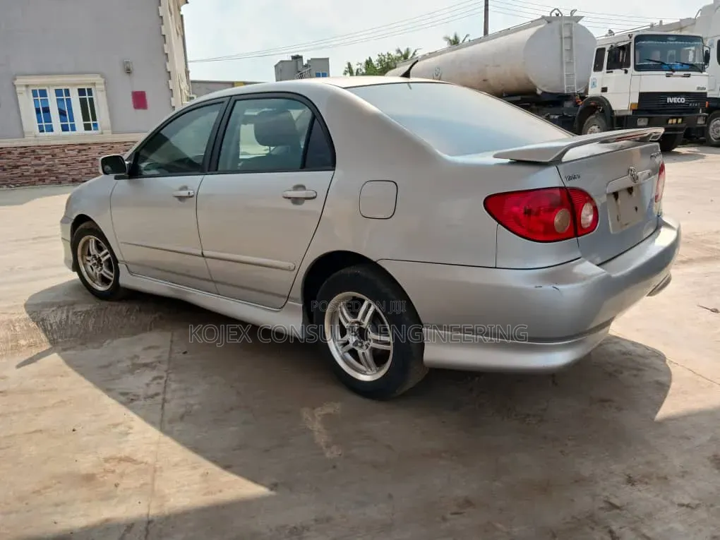 Toyota Corolla S 2006 Silver