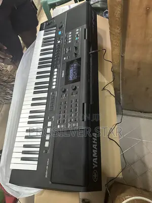 Yamaha Keyboard PSR E483