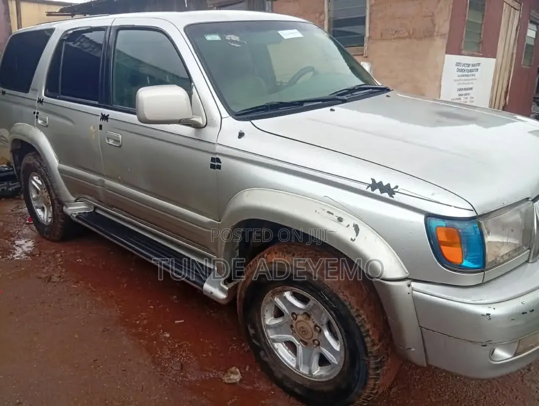 Toyota 4-Runner 1999 Silver