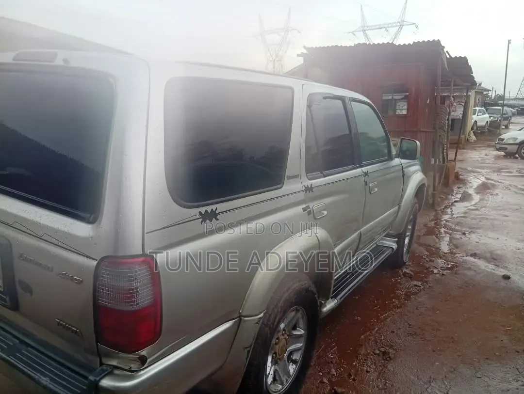Toyota 4-Runner 1999 Silver