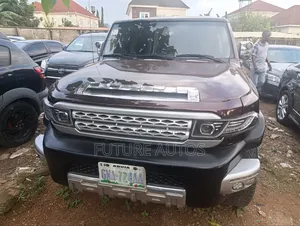 Toyota FJ Cruiser 2010 Brown
