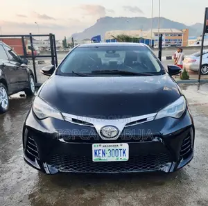 Toyota Corolla 2016 Black