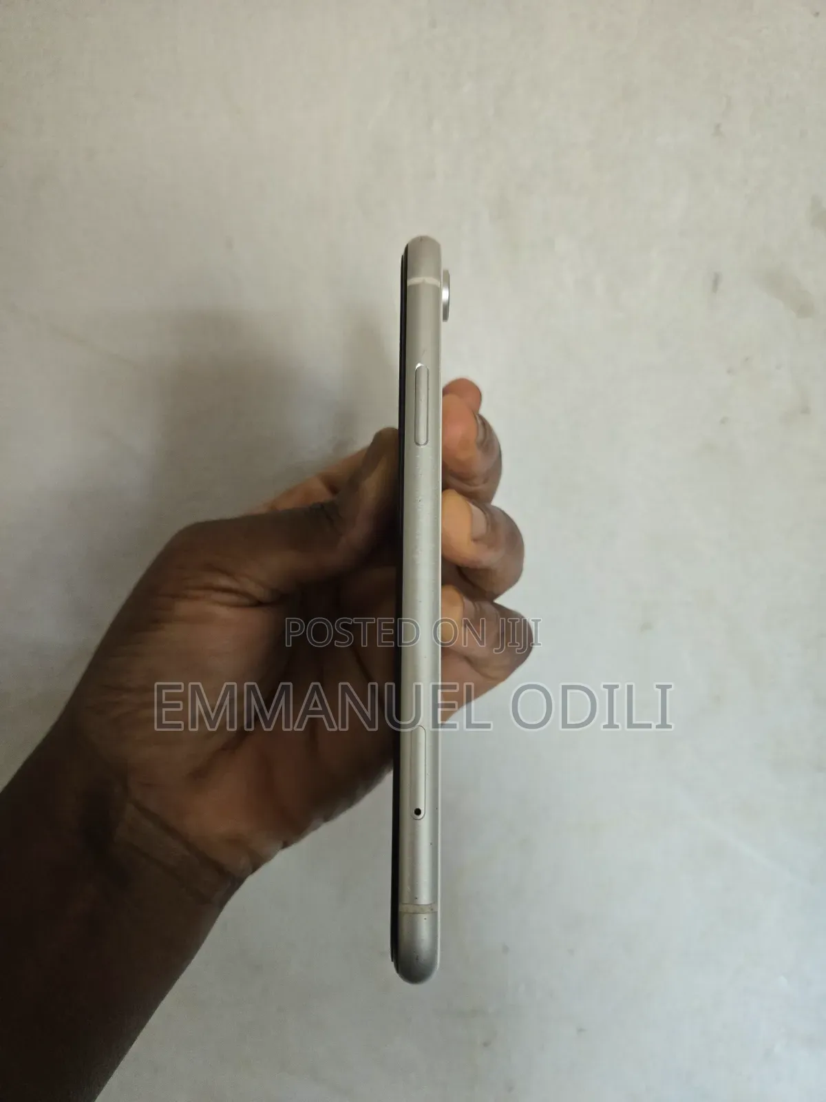 Apple iPhone XR 64 GB White