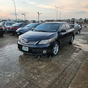 Toyota Corolla 2010 Gold