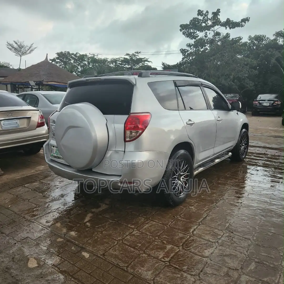 Toyota RAV4 2008 Silver