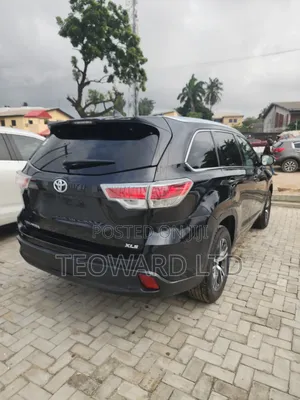 Toyota Highlander XLE V6 4x4 (3.5L 6cyl 6A) 2016 Black